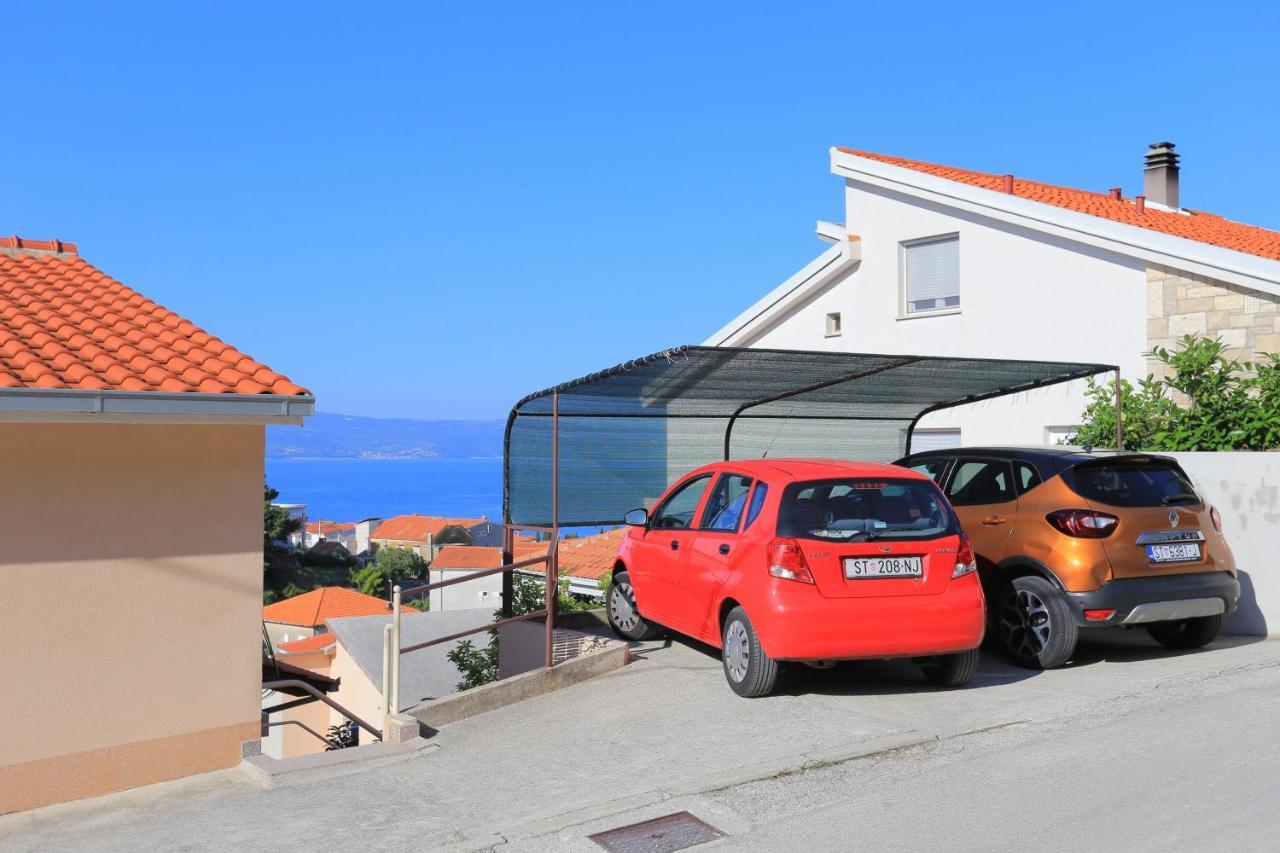 Apartment With A Parking Space Duce, - 20858 *