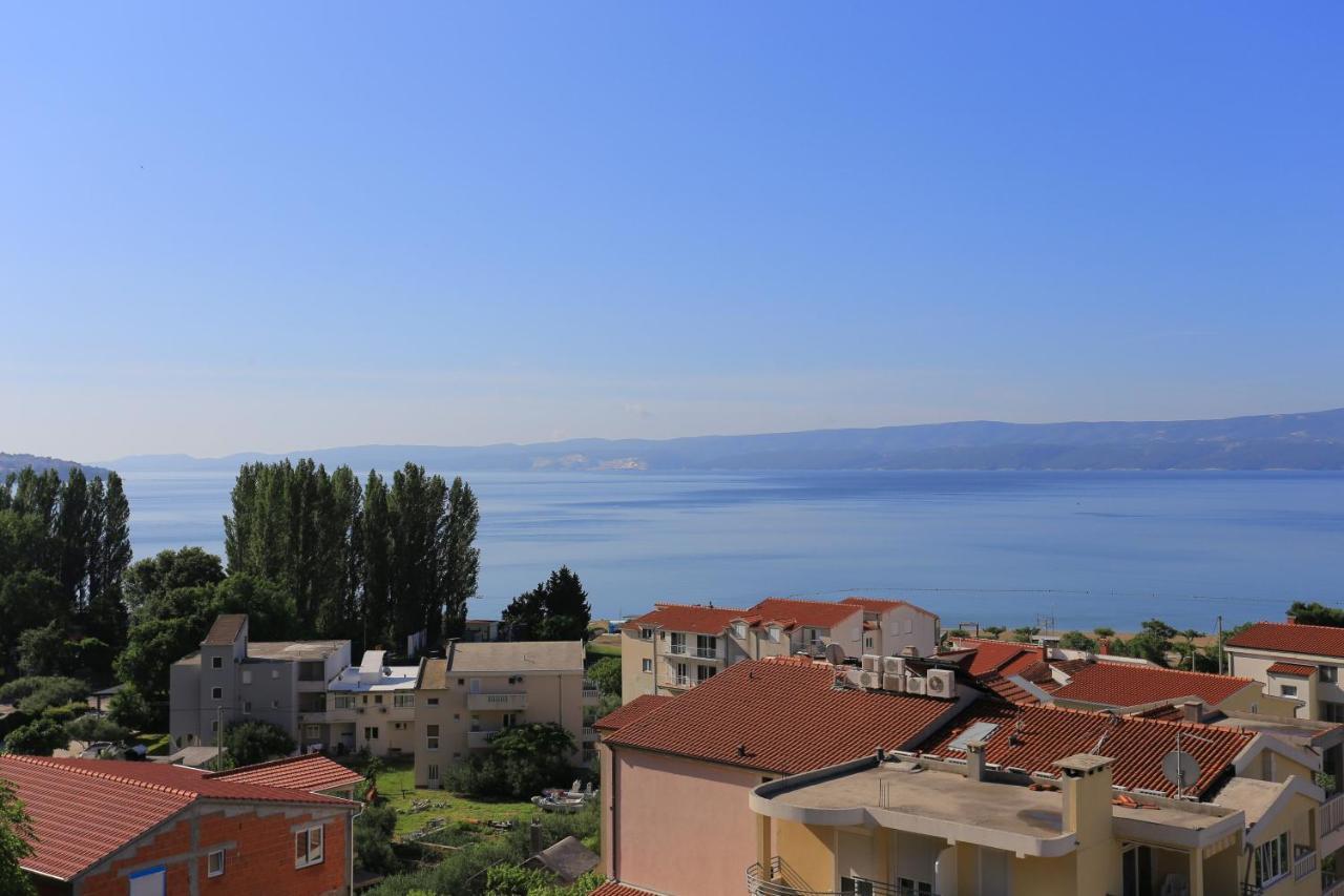 With A Parking Space Duce, - 20858 Apartment Omis
