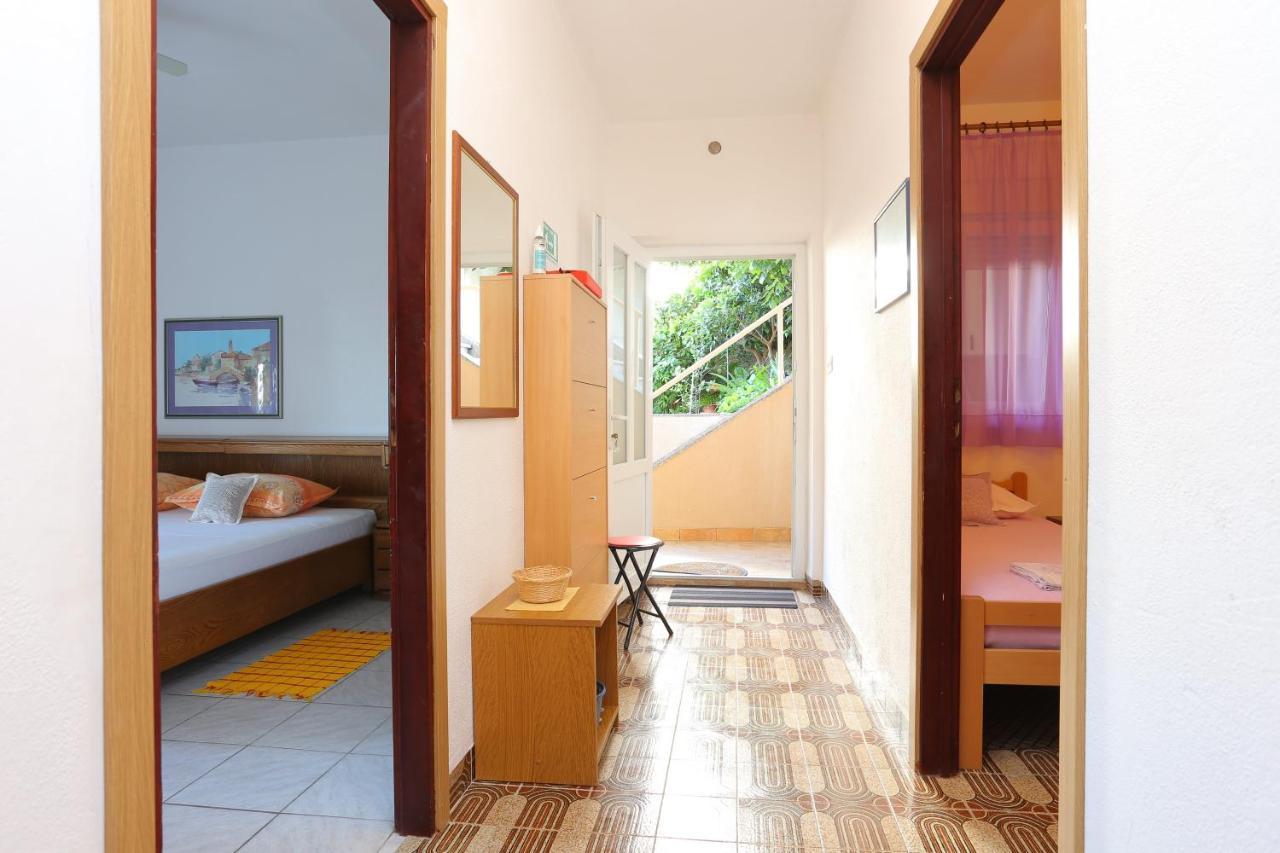 Apartment With A Parking Space Duce, - 20858 *