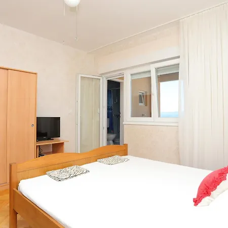Apartments With A Parking Space Duce, Omis - 20858 Room photo