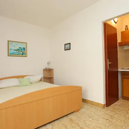 Apartments With A Parking Space Duce, Omis - 20858 Room photo